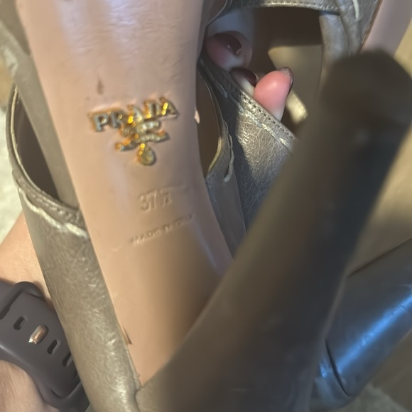 Prada leather platform stilettos - Picture 6 of 6